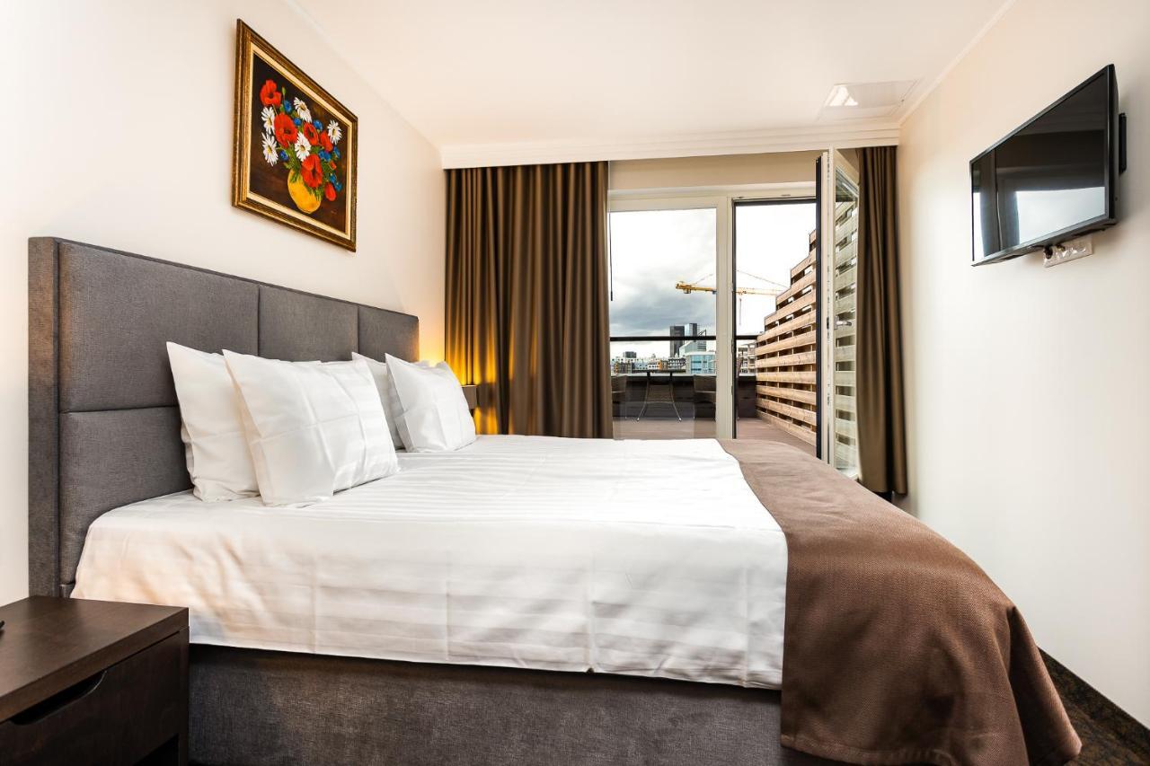 Adoryal Hotell Reval Esterno foto