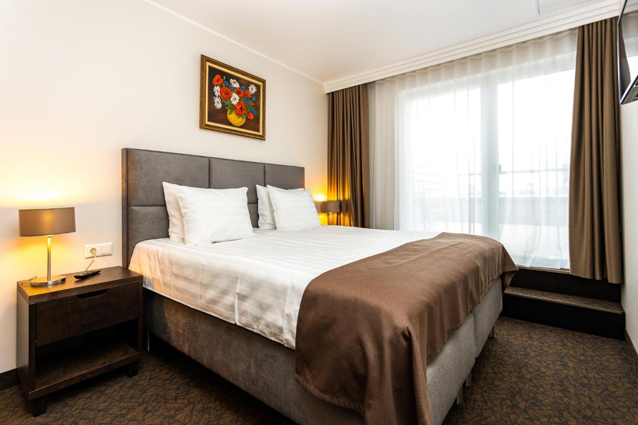 Adoryal Hotell Reval Esterno foto