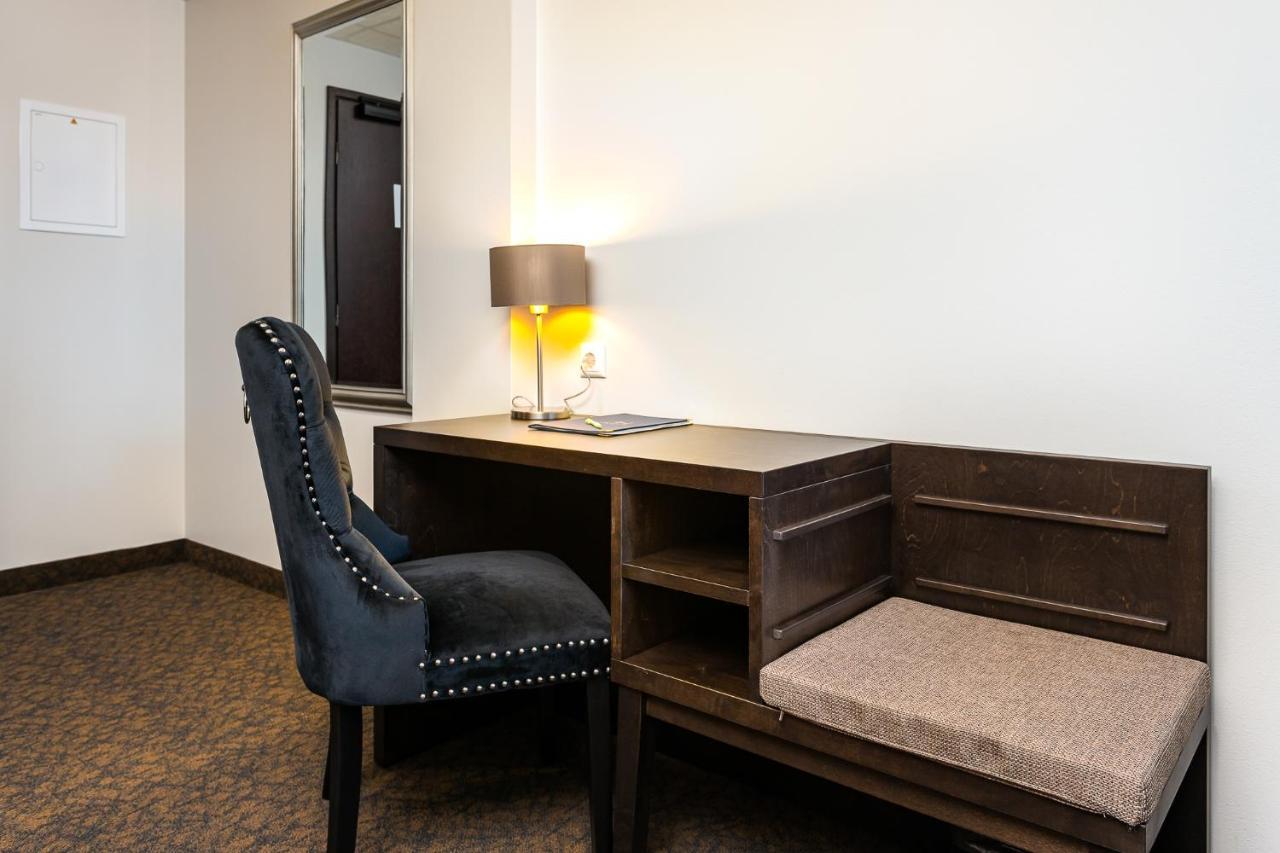 Adoryal Hotell Reval Esterno foto