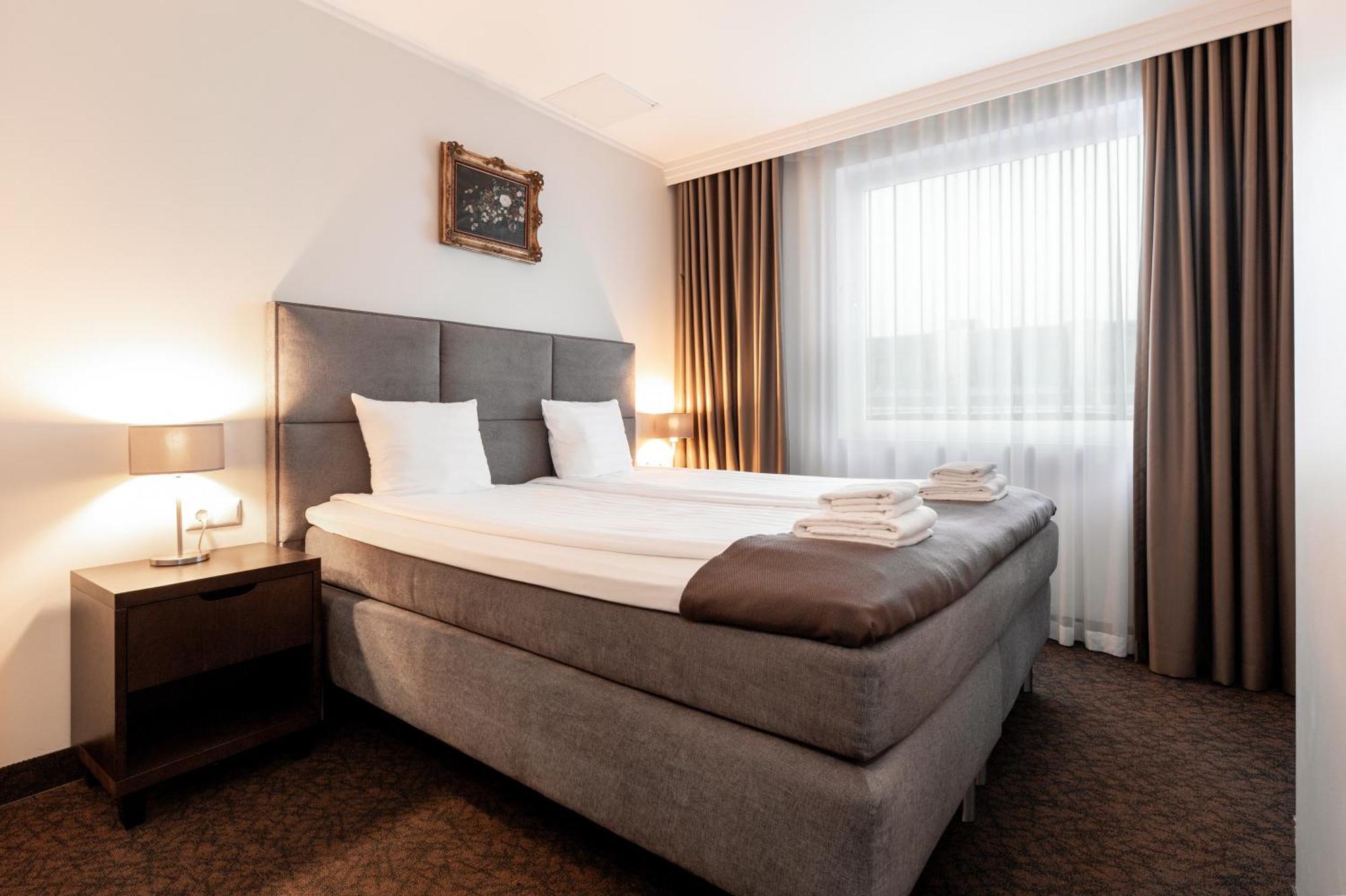 Adoryal Hotell Reval Esterno foto