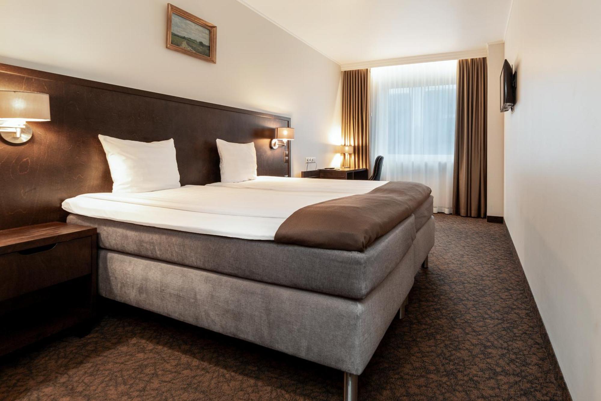 Adoryal Hotell Reval Esterno foto