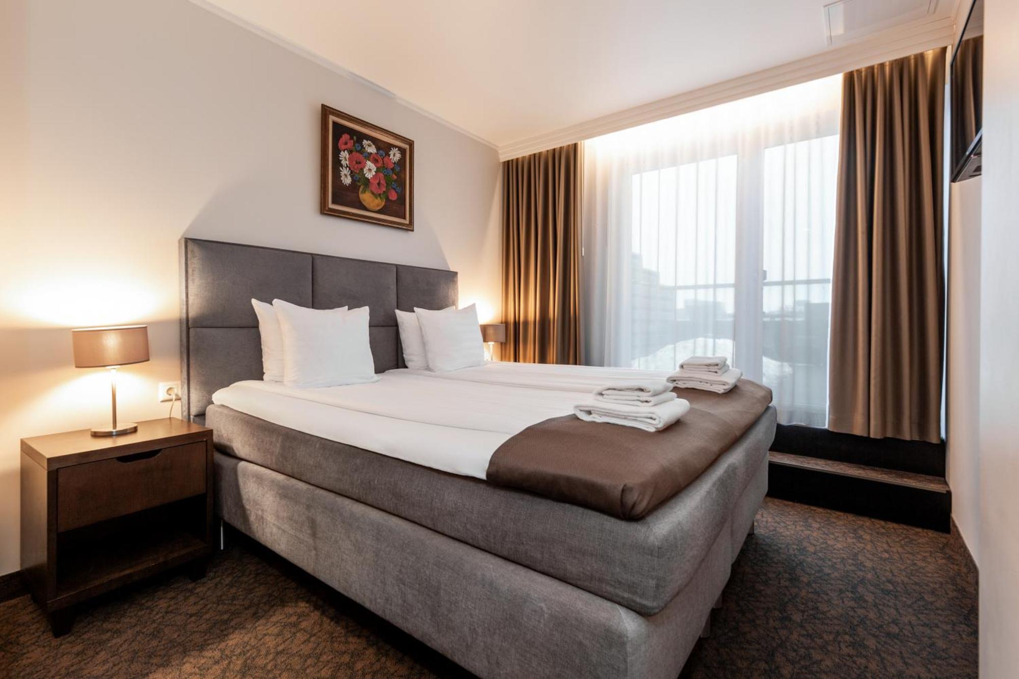 Adoryal Hotell Reval Esterno foto